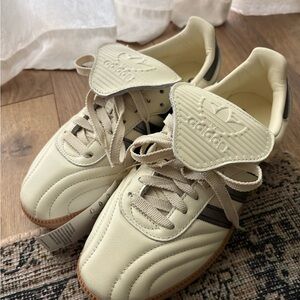 Adidas Women's Beige Sneakers